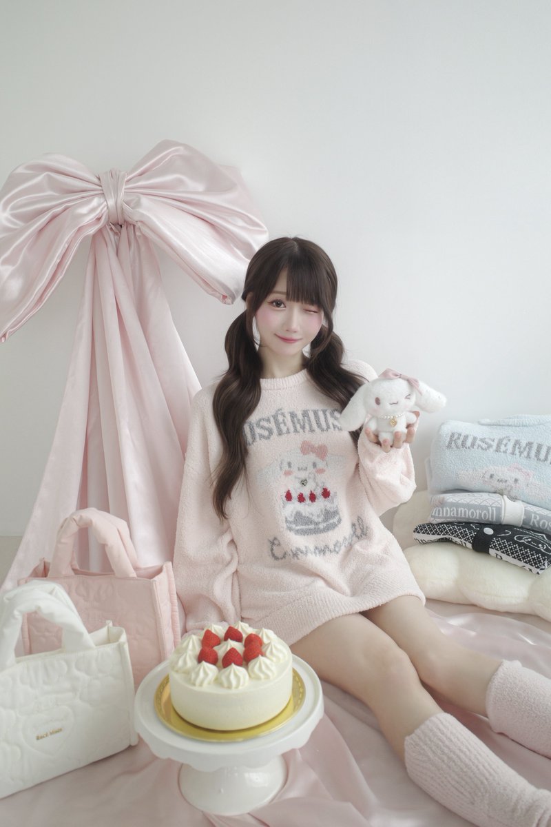 ロゼミュ×シナモン コラボ🥹🎀💕 本日です〜〜🎉🫧 皆さんに喜んで