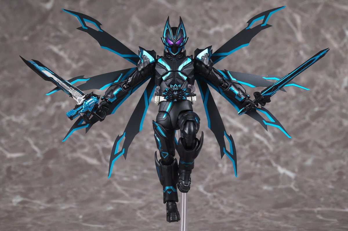 SHフィギュアーツ 仮面ライダーXギーツ