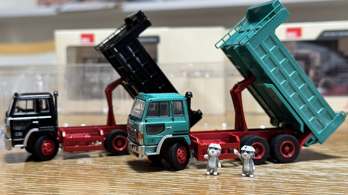 仕事から帰って来たら、DBGTの1/64日野スーパードルフィンダンプ