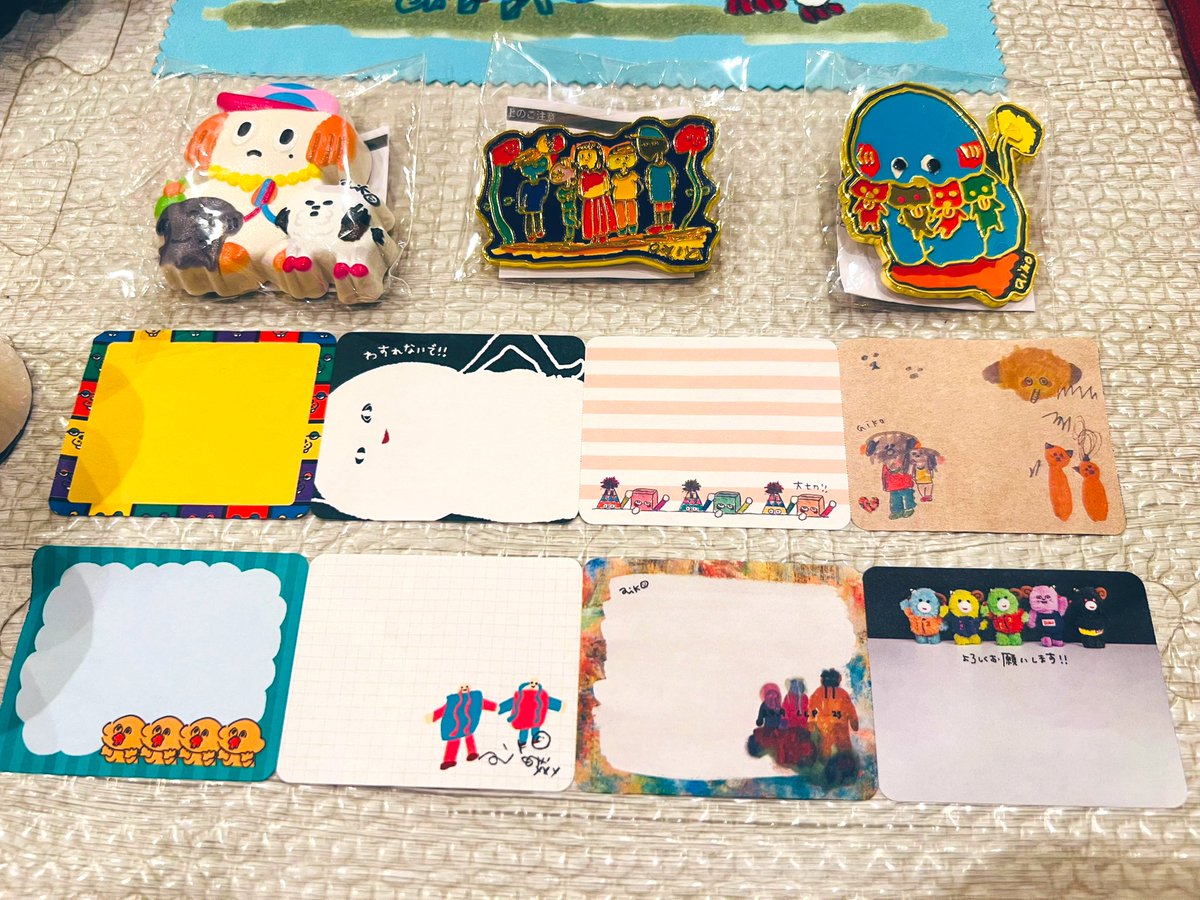 aikoガチャコンプリートしたので 実物を並べてみました🐶 付箋は1つ4