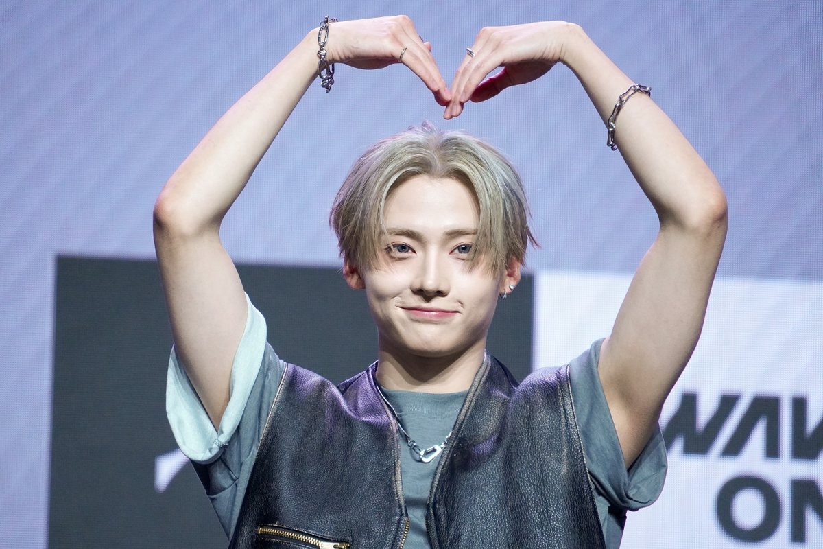 現地レポート】 ALPHA DRIVE ONE・サンウォン、デビュー迎えて笑顔