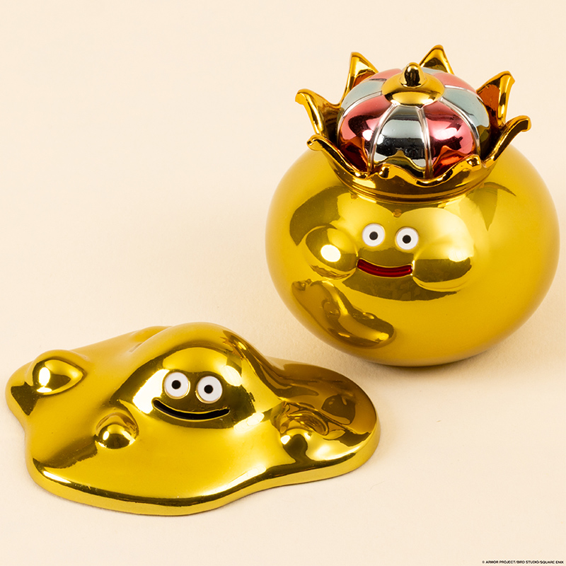 ロトのしるし」を1/1サイズで完全再現したアイテムや、カードケース