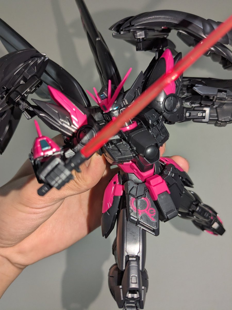 この前ガンダムベース大阪で購入したウイングガンダムゼロEWVer.Kaリ