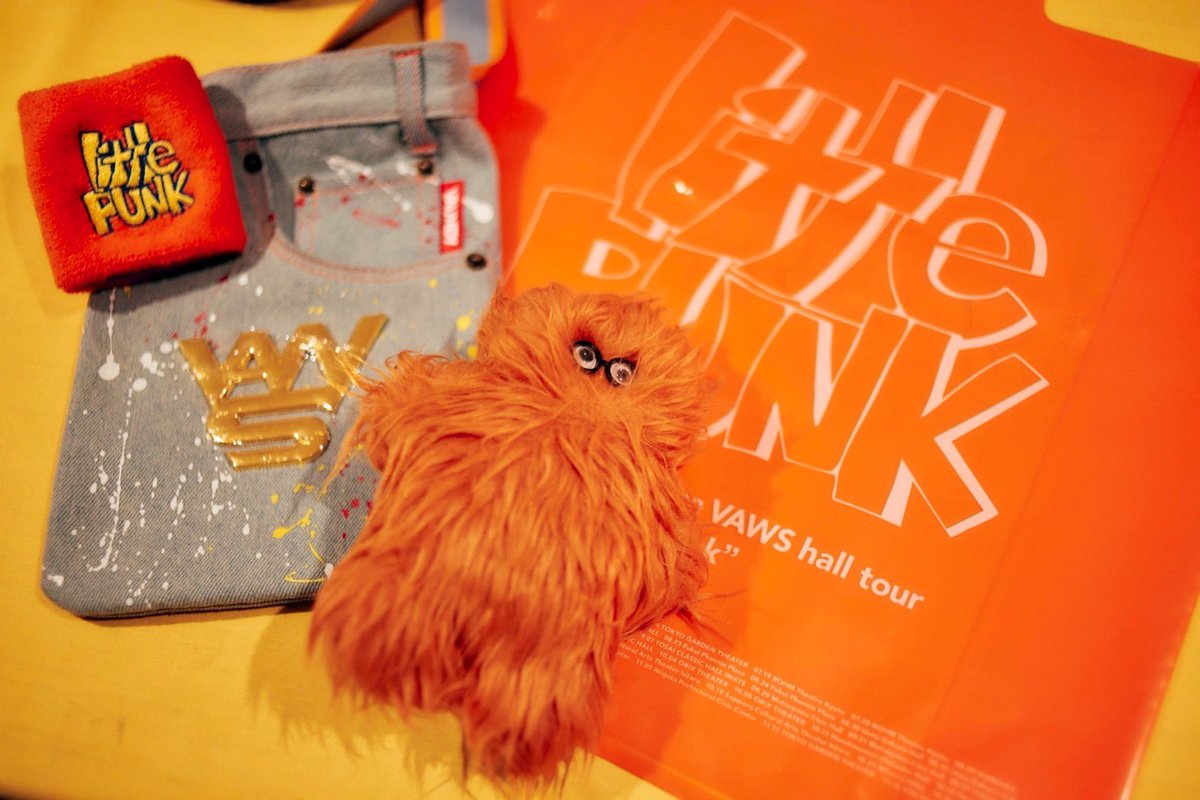 Vaundy one man live VAWS hall tour “little punk” 🌟OFFICIAL GOODS