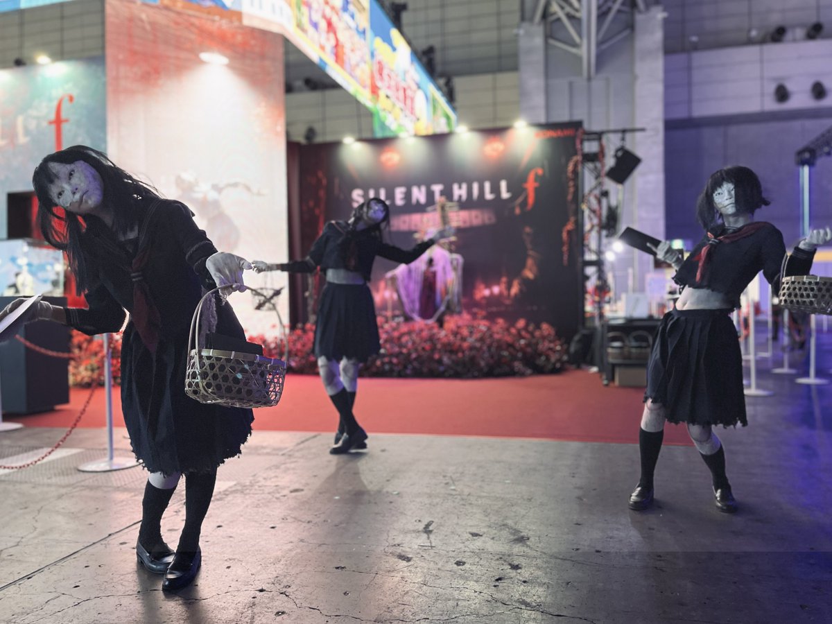SILENT HILL f』発売中 #東京ゲームショウ の『SILENT HILL f』ブース