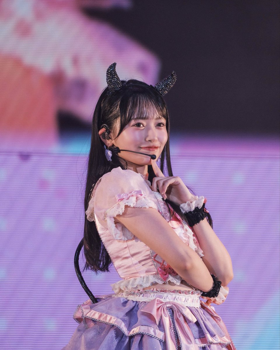 T*9様 AKB48 花田藍衣 憧れの衣装 武道館 生写真 ホログラム 直筆