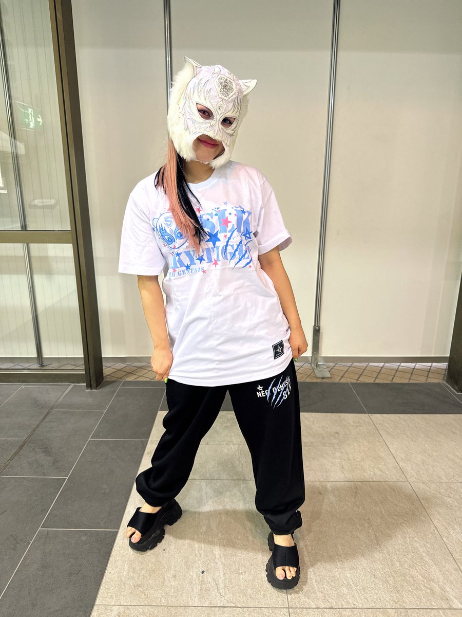 こ！れ！ ちょーいい🤩 両方ともデザイン可愛いし、パンツは裏起毛