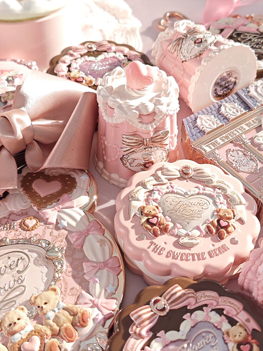 可愛いアイテムたちに囲まれて、心も満たされる💗🫧 #フラワーノーズ