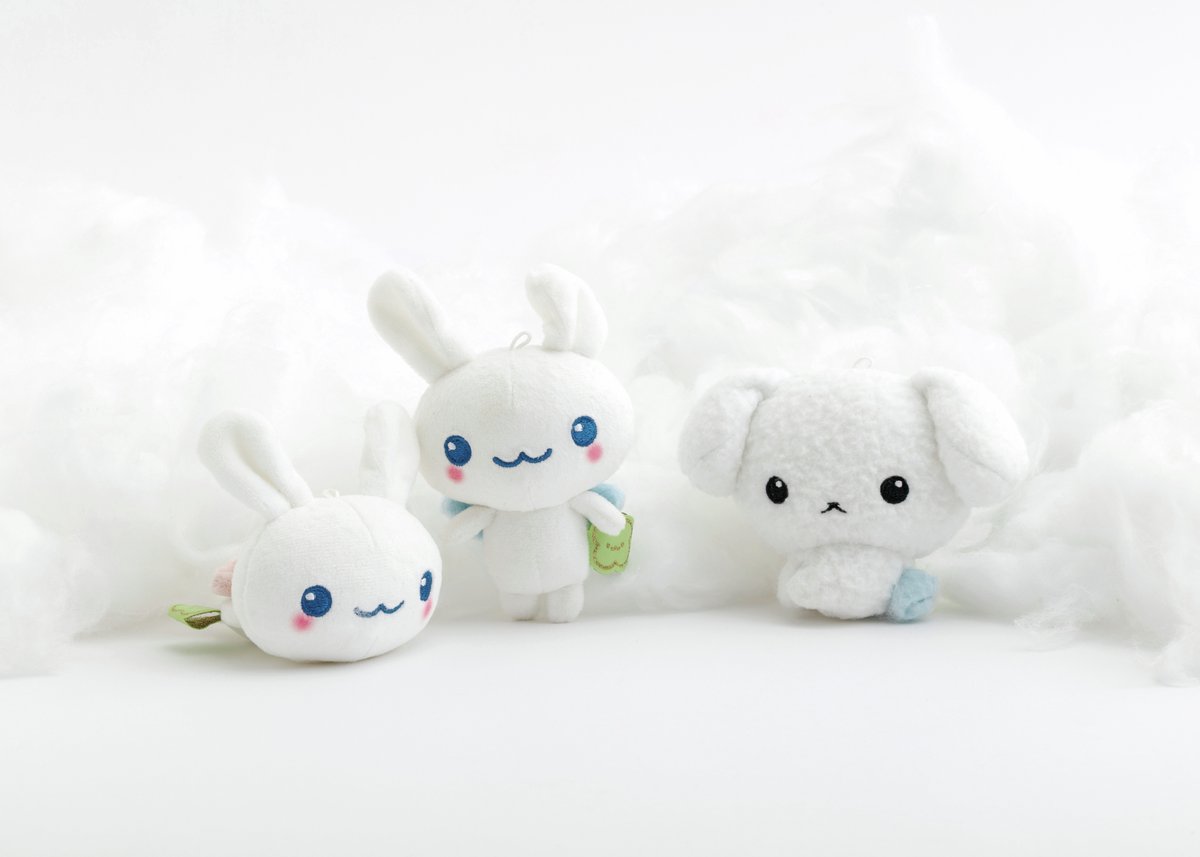 🍀／✨✨ ほわほわふわふわ～☁なコが集合♪ 3人で雲の上をお散歩して