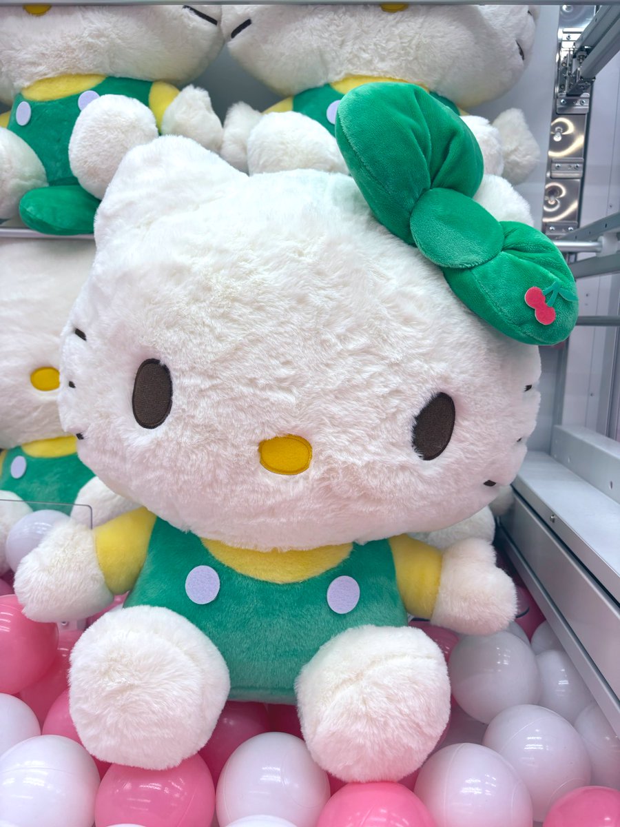 🧃新商品入荷情報🧃 ハローキティ クリームソーダドールGJ ビッグで