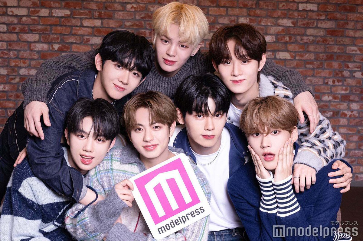 EVNNE さんチェキ付きサイン色紙を1名様に🎁💫 ＼ 1⃣モデルプレス