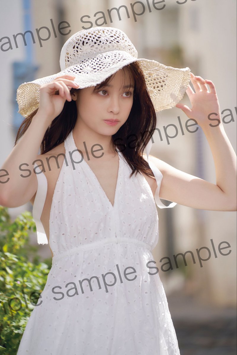 公式】橋本環奈写真集「カレイドスコープ」 (@HK3_BCN) / Posts / X