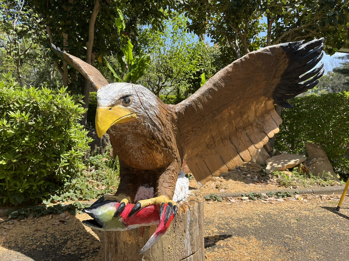 木彫り情報】 作者曰く”何かイメージと違う” まだまだ修正が必要なよう