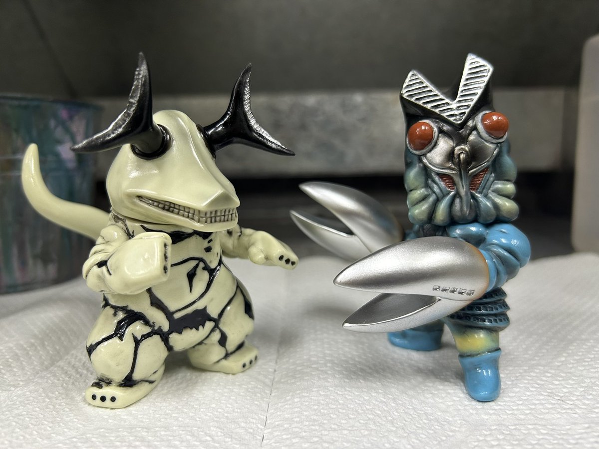激レア 貴重品】鉄の城工房 メタルシリーズ ウルトラマンと怪獣セット