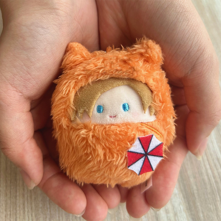 ぬいぐるみの正面にはアンブレラ社のマークが…！👀 「#バイオハザード