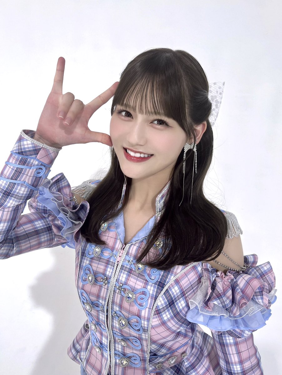 LOVE 17thシングル ｢ 絶対アイドル辞めないで ｣ MVが公開されました