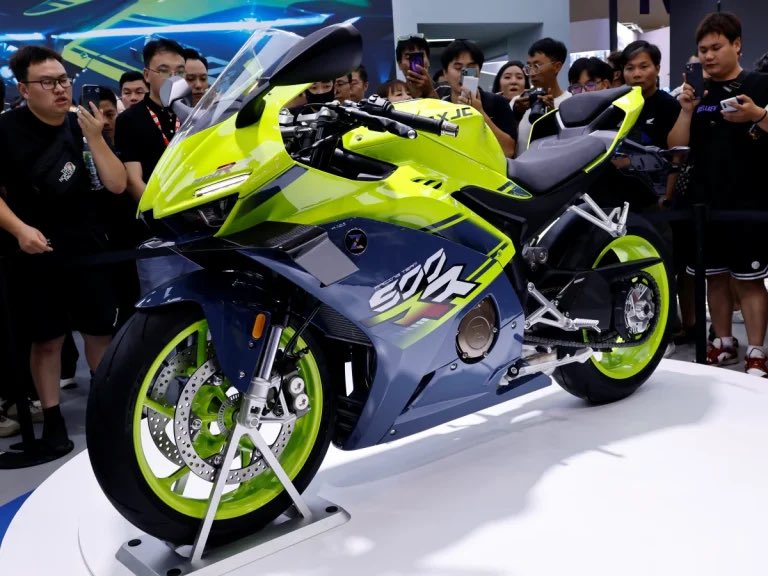 🇨🇳中国「張雪機車（Zhang Xue Motorcycle）」が、並列4気筒500cc