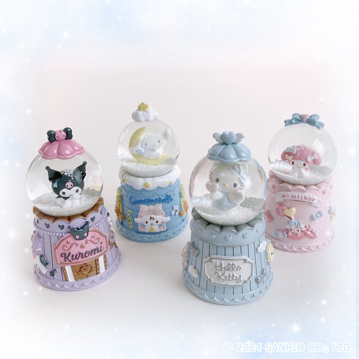 新商品 ✨／ #スノーグローブ ⛄ ドームの中を揺らすとキラキラのラメ
