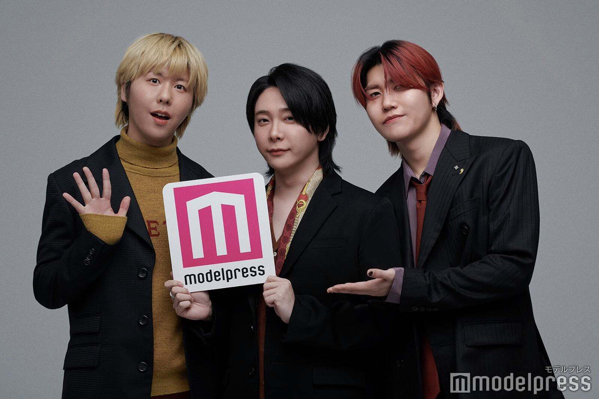 Mrs. GREEN APPLEさん サイン入りチェキを1名様に🎁 ＼ 1⃣モデル