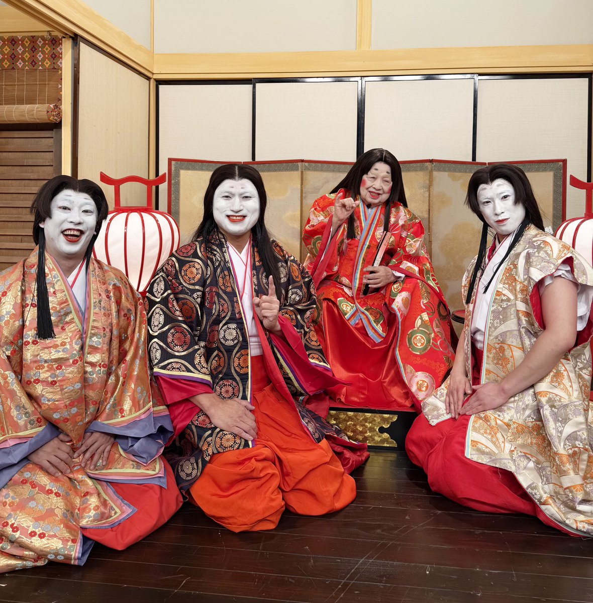 2wayのお着物素敵🌹(笑) 「寒い」にめちゃくちゃ笑った✨ 本当に舘様