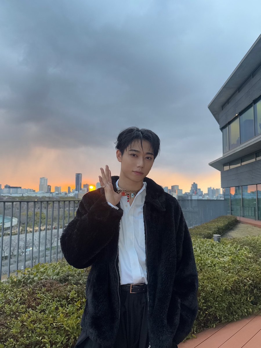 イメチェンしました✌️ 黒髪どうですか？ #SEITO #MAZZEL #まぜ