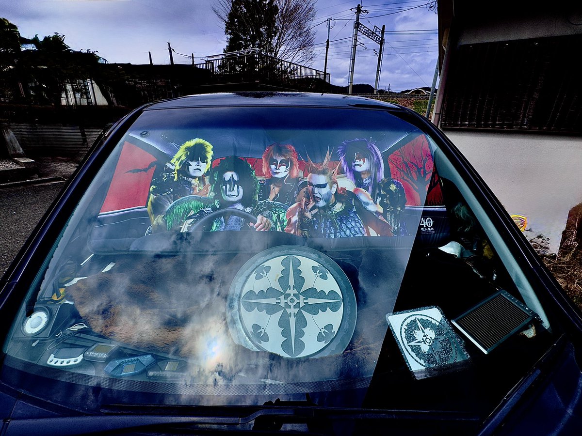 我が悪魔カーに【40th カー・サンシェード】を装着してみました。M