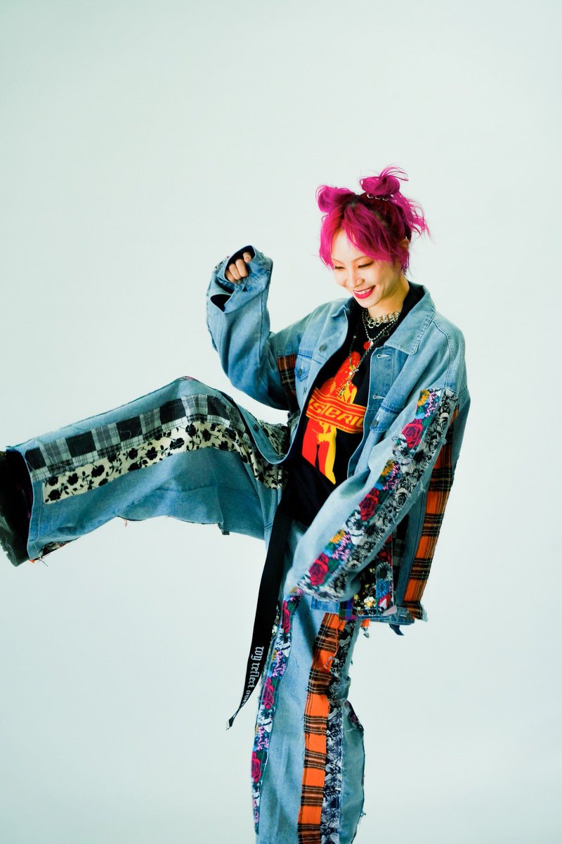 ROYreflectoverjoy 5周年のお祝いですっꤠ🐈‍⬛ꤠ これまでROYのお洋服