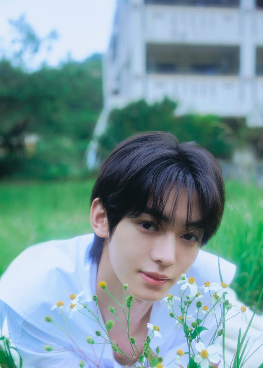 TWS JAPAN 1st Single 「はじめまして」 Official Photo B #HANJIN