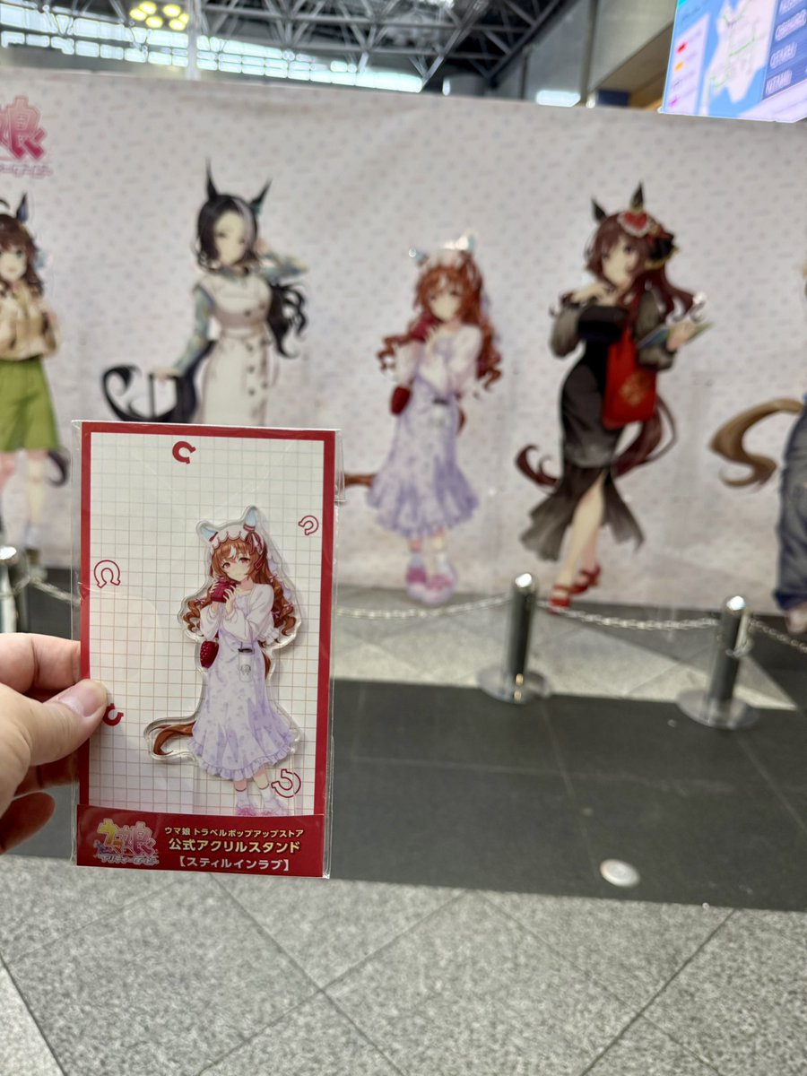 新千歳空港でウマ娘の期間限定展示とお店があるとウマ耳にしまして