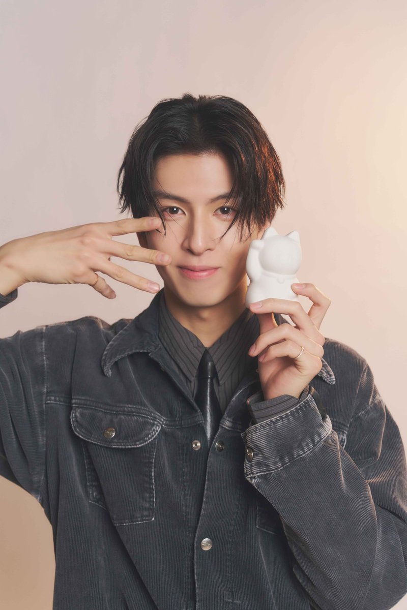 雑誌📚】 明日2/5(木)発売の女性セブンに #長谷川慎 が登場