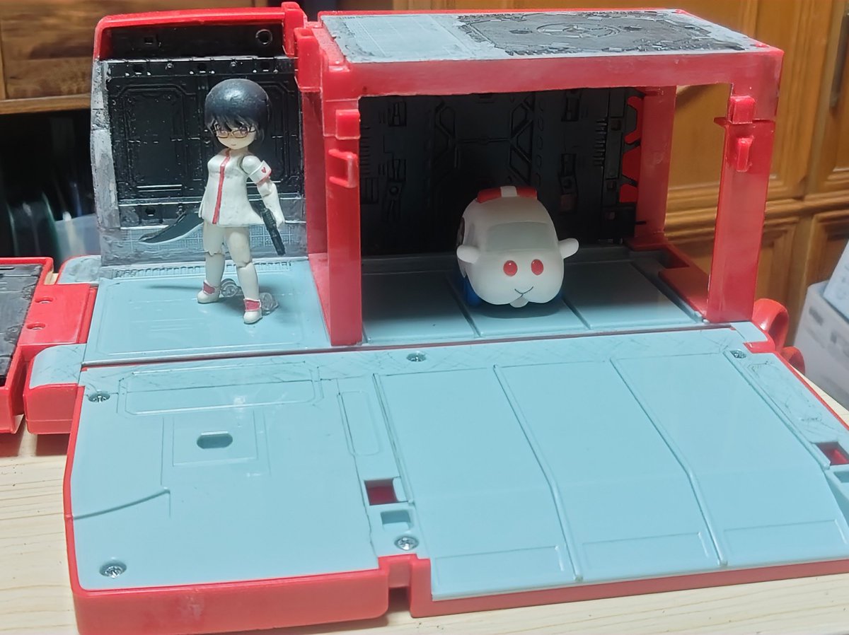 これ作ってて思ったのは、多分子供の頃元祖SDガンダムのファイヤー