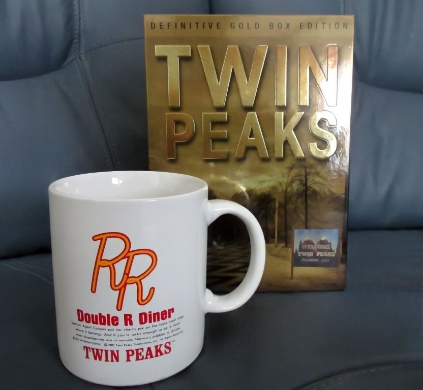Happy Twin Peaks Day! Twin Peaks is the greatest TV series every