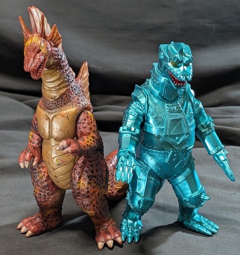 □メカゴジラ 高16/奥14（cm） スペシャル限定メタリックグリーンVer