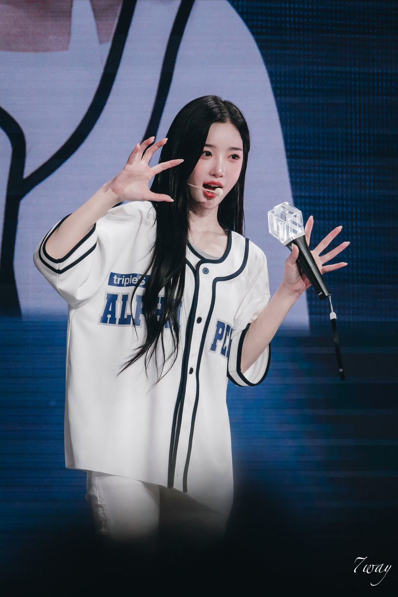 251109 tripleS ＜Alpha Percent＞in TAIPEI 🐰🫳 #tripleS #트리플