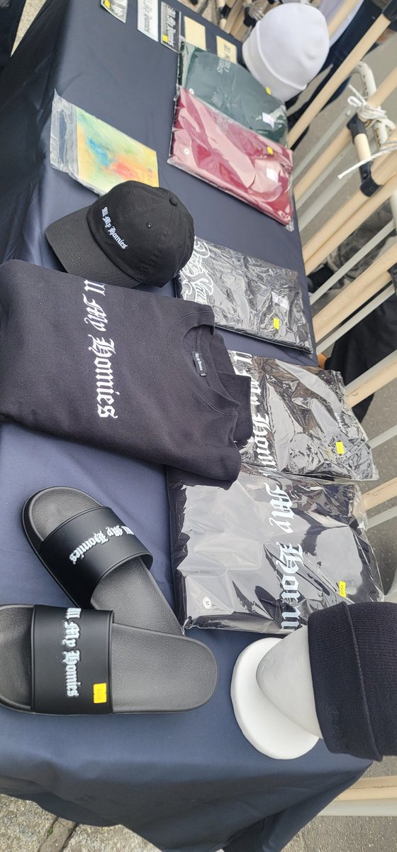 武道館グッズのおくでZORNのLP売ってる！！他にも色々！