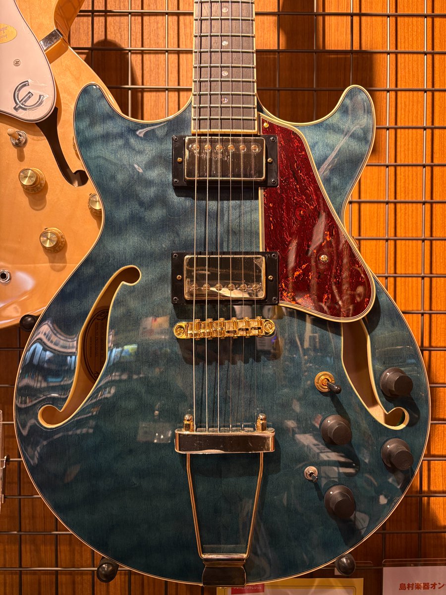 商品情報🎸】＃エレキギター Ibanez AMH90QM TBL ￥123,200(税込) セミ