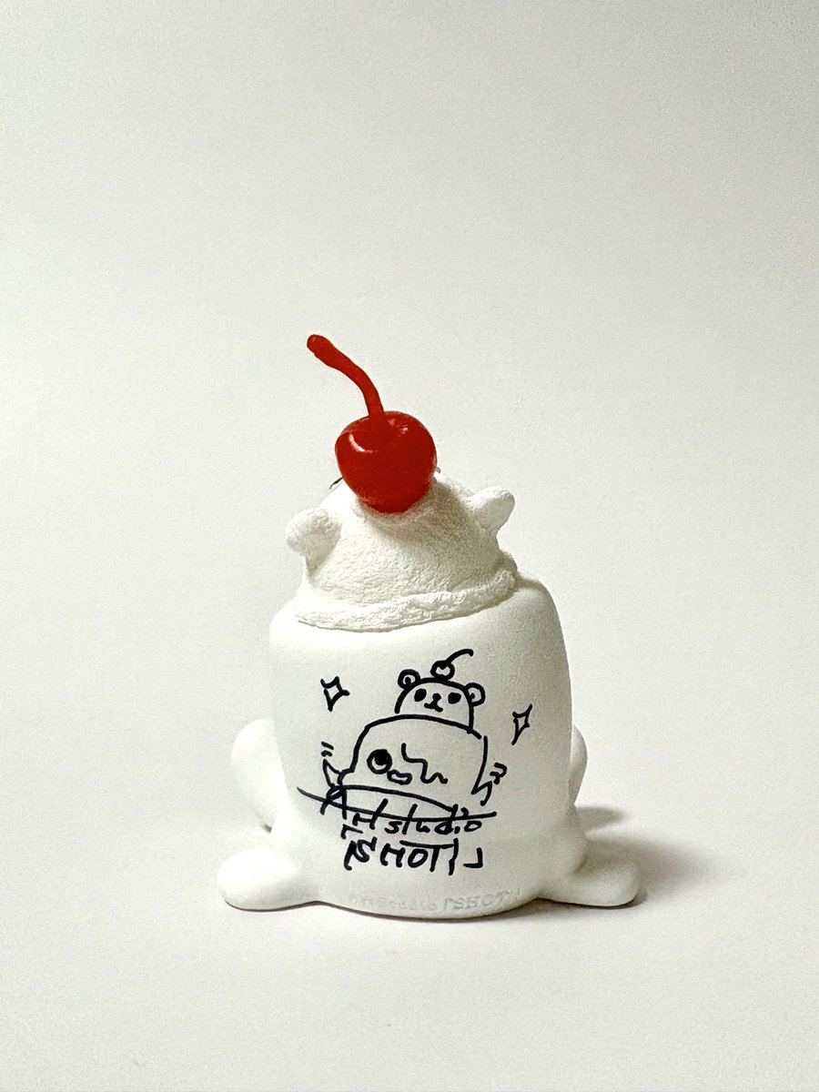 Art studio 「SHOT!」さんの リビングデッドマシュマロ くまさんアイス