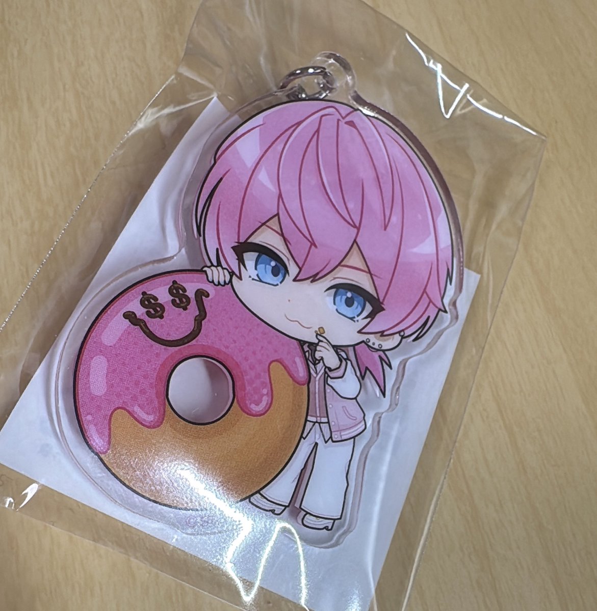 きゃぁん(*ˊᵕˋ*)♡ 激カワ～！！！ 無事にグッズGETだぜ👍