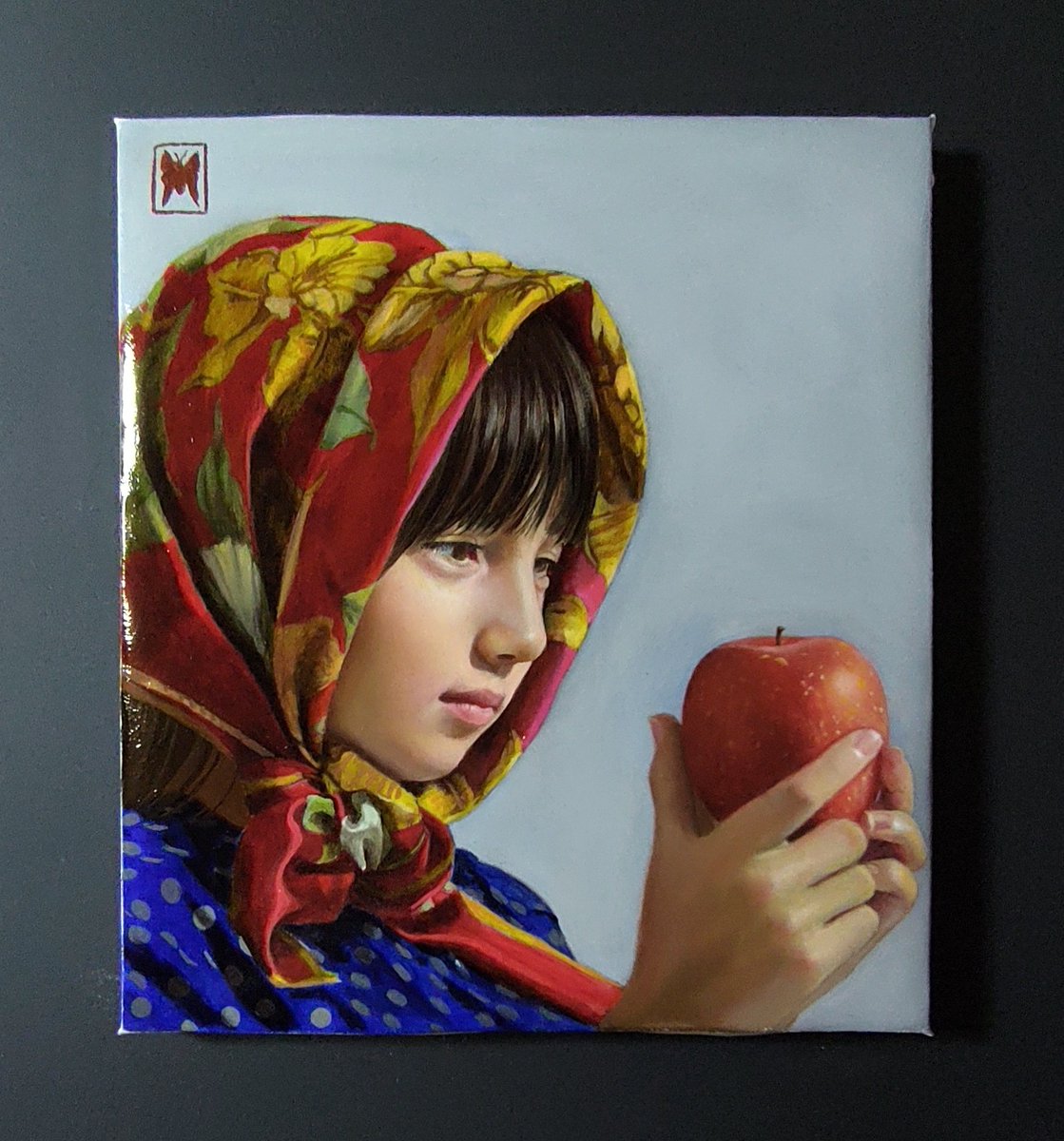 Girl gazing at an apple (Maika XXII) 245x210mm 板にキャンバスを
