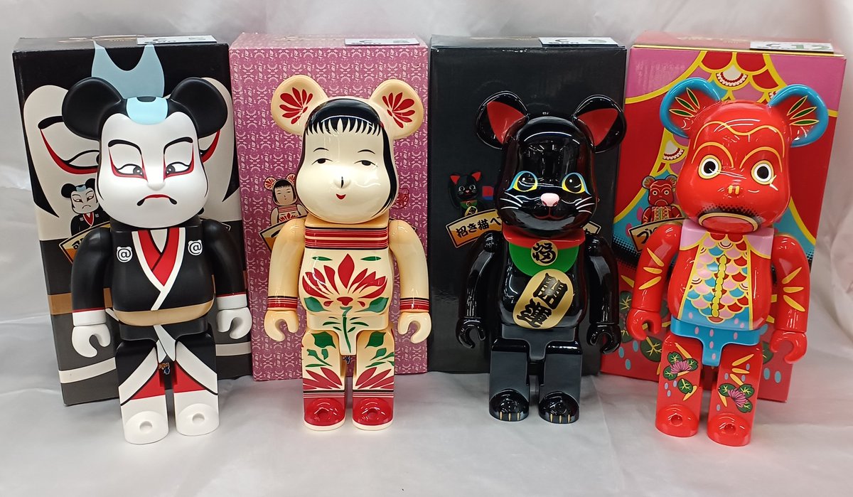 日本 の和を感じる #ベアブリック 400%が4体入荷しました！ #オフ