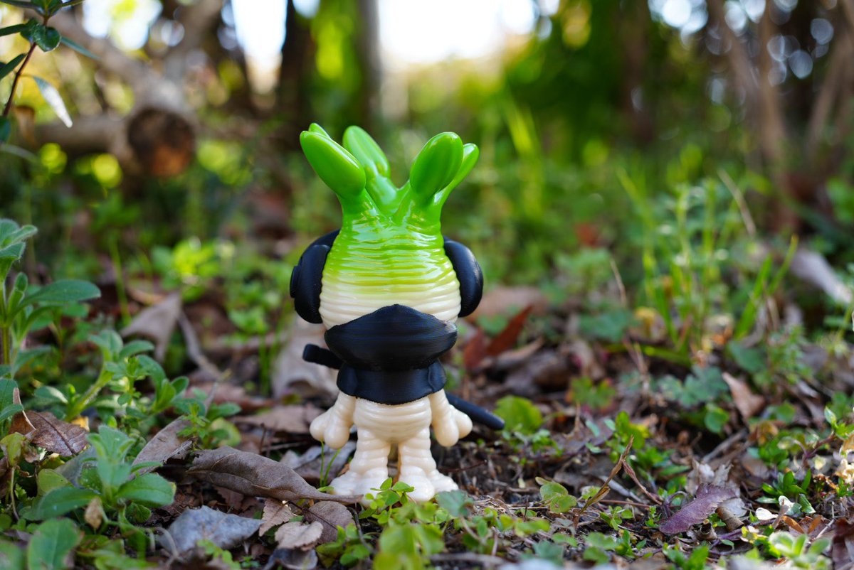 忍者パーツが完成したので早速ソフビマンドラグラキさん達にジョブ