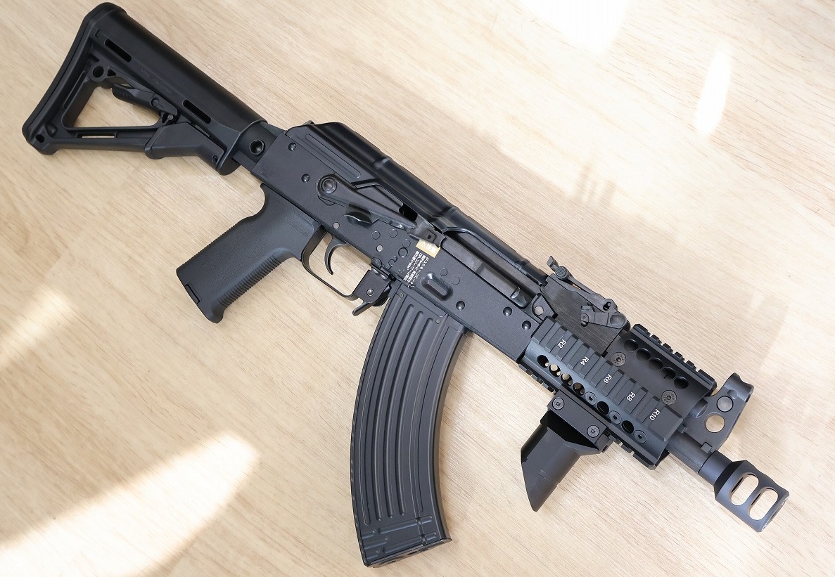 お持ち込みマルイAKMベースで DRACOショーティカスタム製作 の