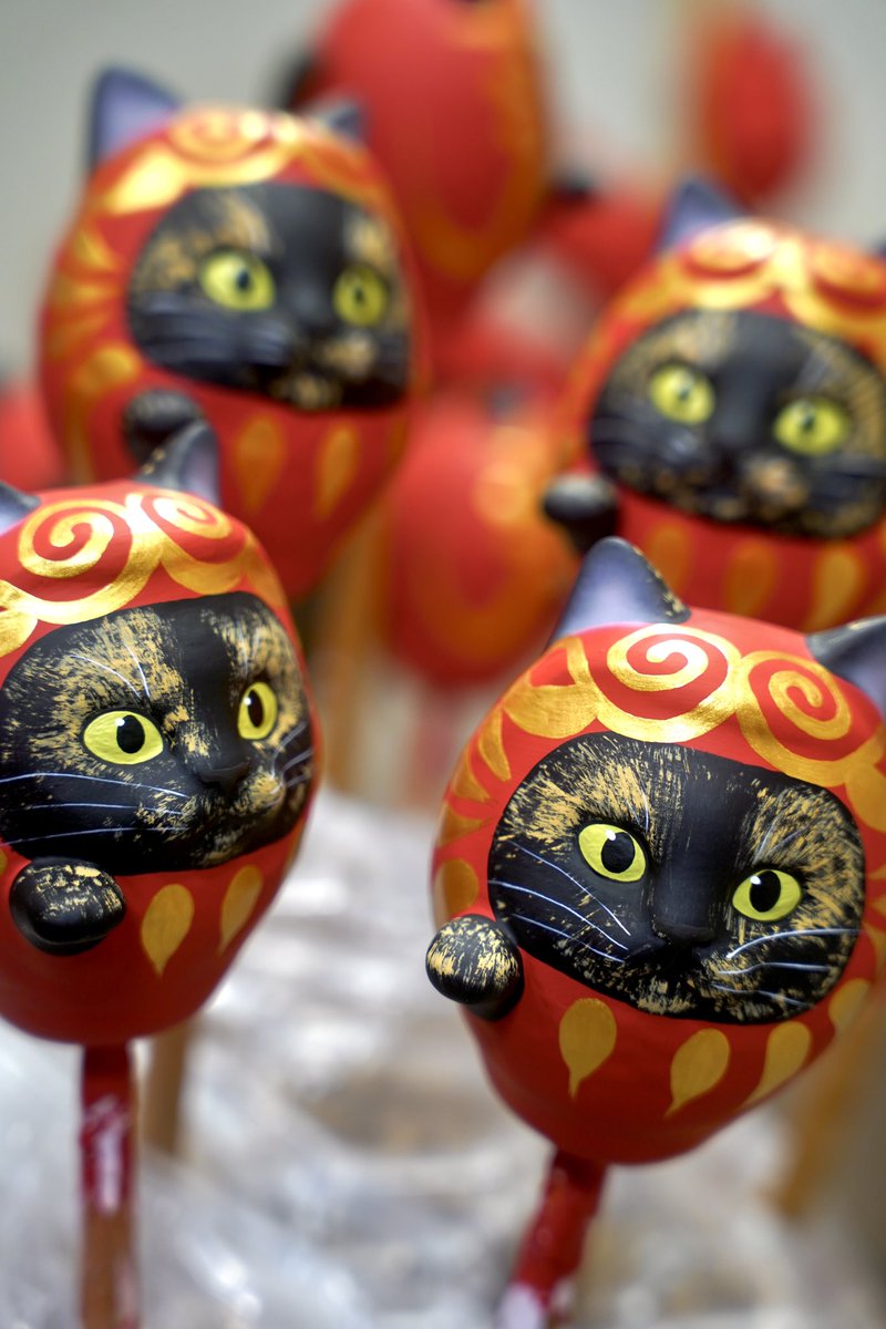 招き猫×だるま〟 だるま職人が招き猫を作るとこうなります。 #猫の日