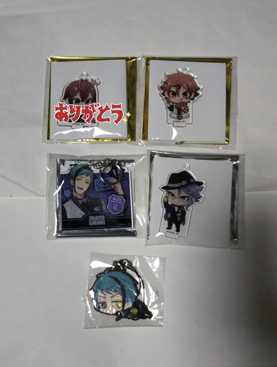 ツイステ 缶バッジ アクキーなど 譲)画像の物(エース・レオナ・ラギー