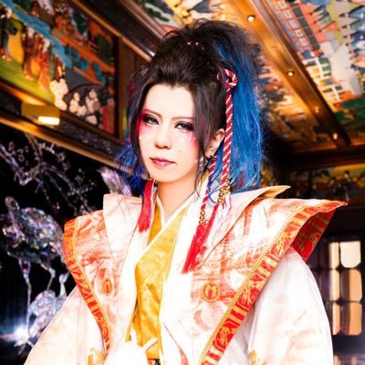 本日こちら😳 いつも通りのチェキと撮影券です🎅 今日は何になるのかな