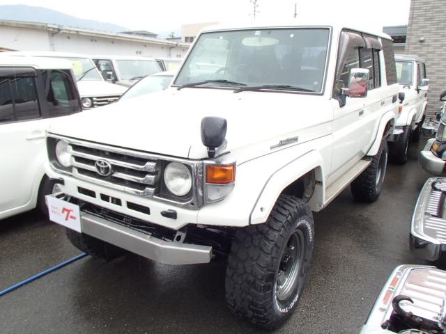 トヨタ ランドクルーザー70 1984年モデル ZX 4WD (4ドア)の価格・性能
