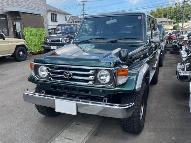 トヨタ ランドクルーザー70 1984年モデル ZX 4WD (4ドア)の価格・性能