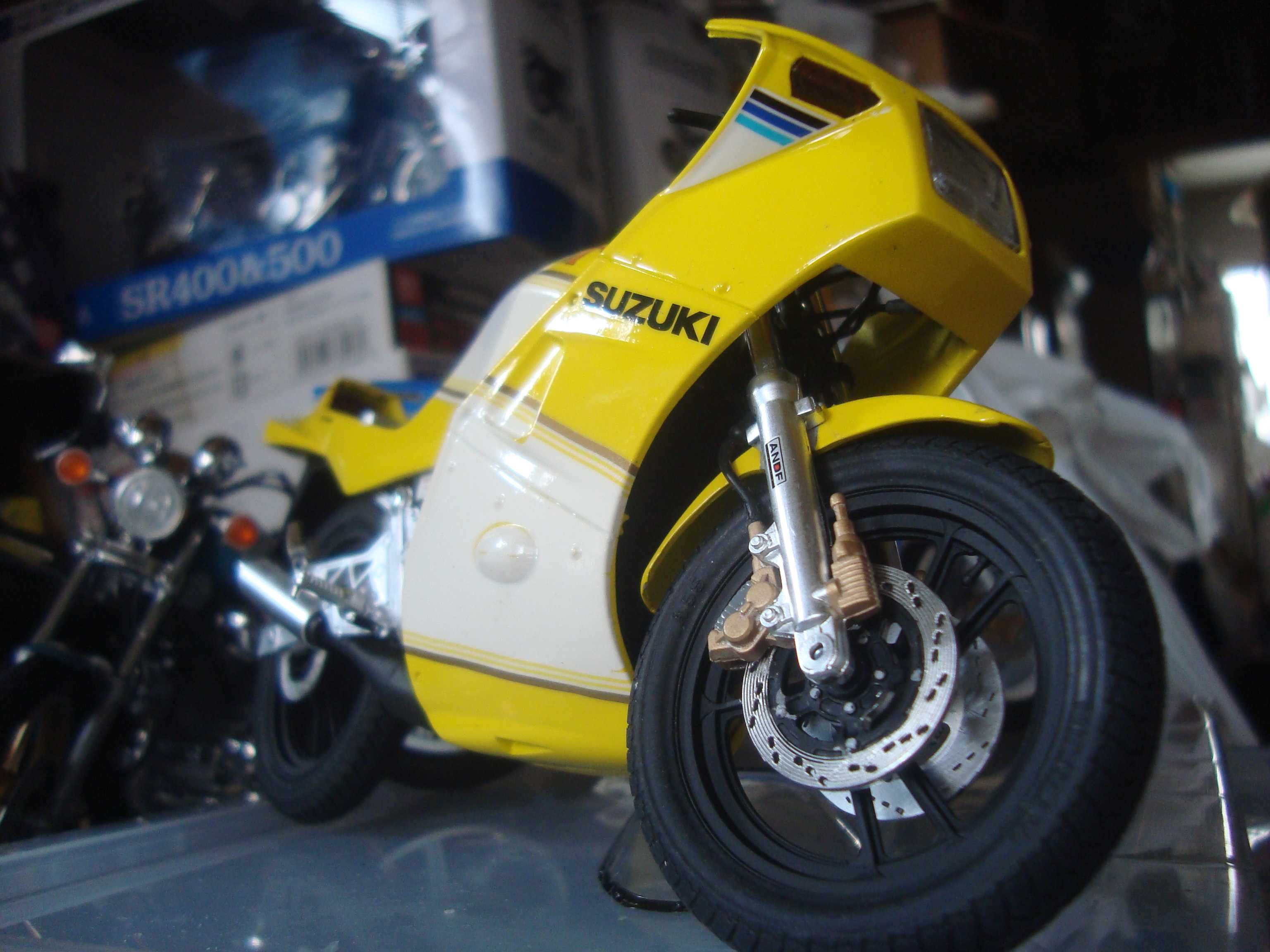 アオシマ 1/12 SUZUKI RG250Γ（ガンマ） Ⅱ型 HB（ハーベーカラー