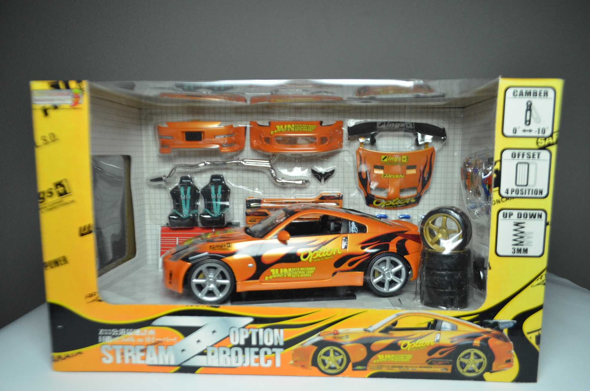 ちょっと変わったミニカー出てきました。第二弾(^^)1/24オプション