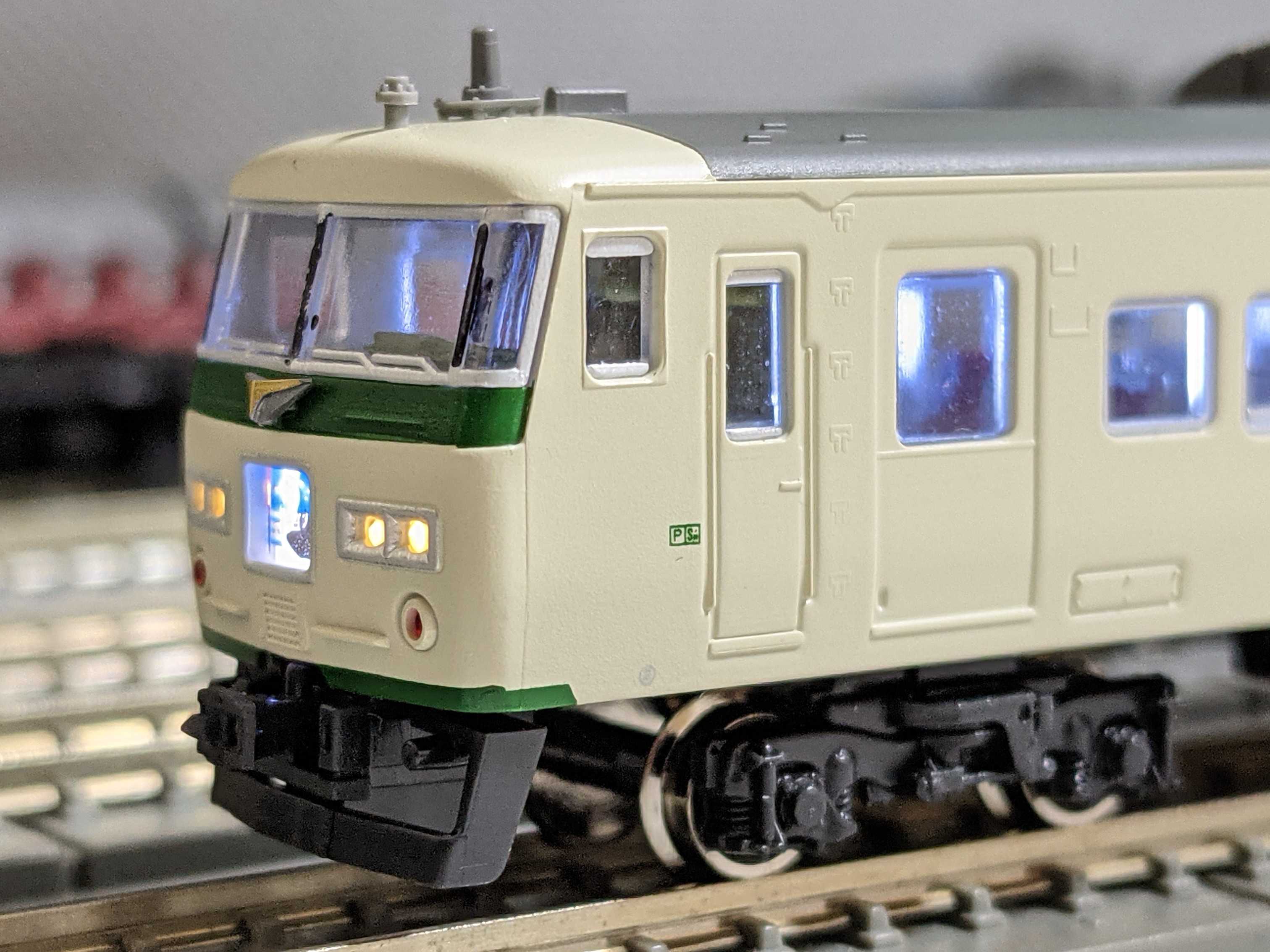 🔵kato 10-443 185系 0番台 A2編成 [踊り子] 入線整備 その① - 竹ノ塚